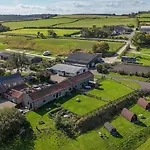 Carters بيت للعطل *